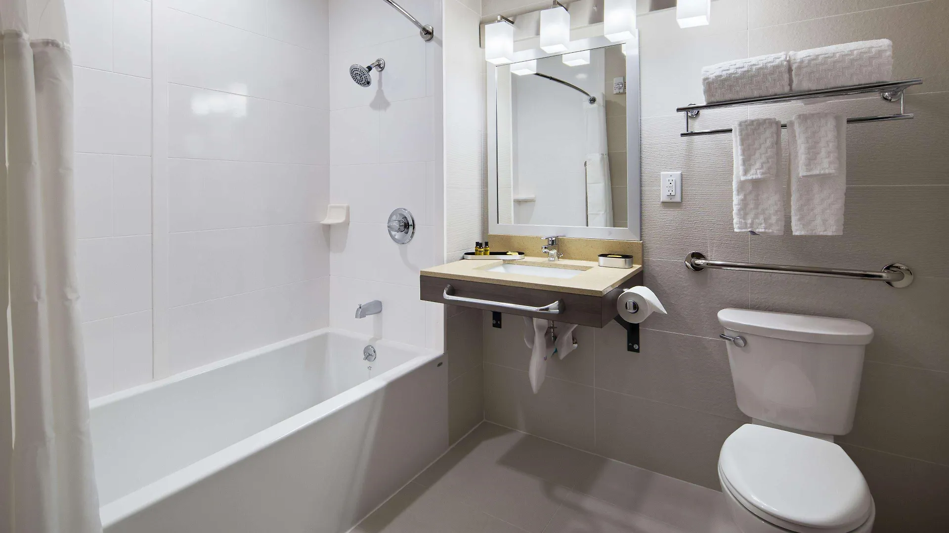 Best Western Plus Stadium Inn New York